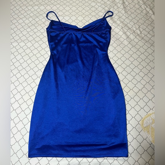 Windsor, Beautiful electric blue dress like new, size 4 - Picture 2 of 5